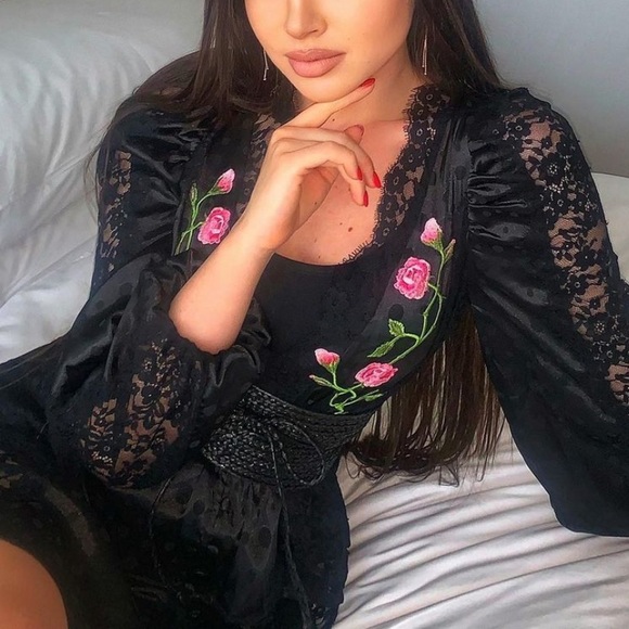 FOR LOVE & LEMONS Fleur Jacquard Robe - Picture 2 of 5